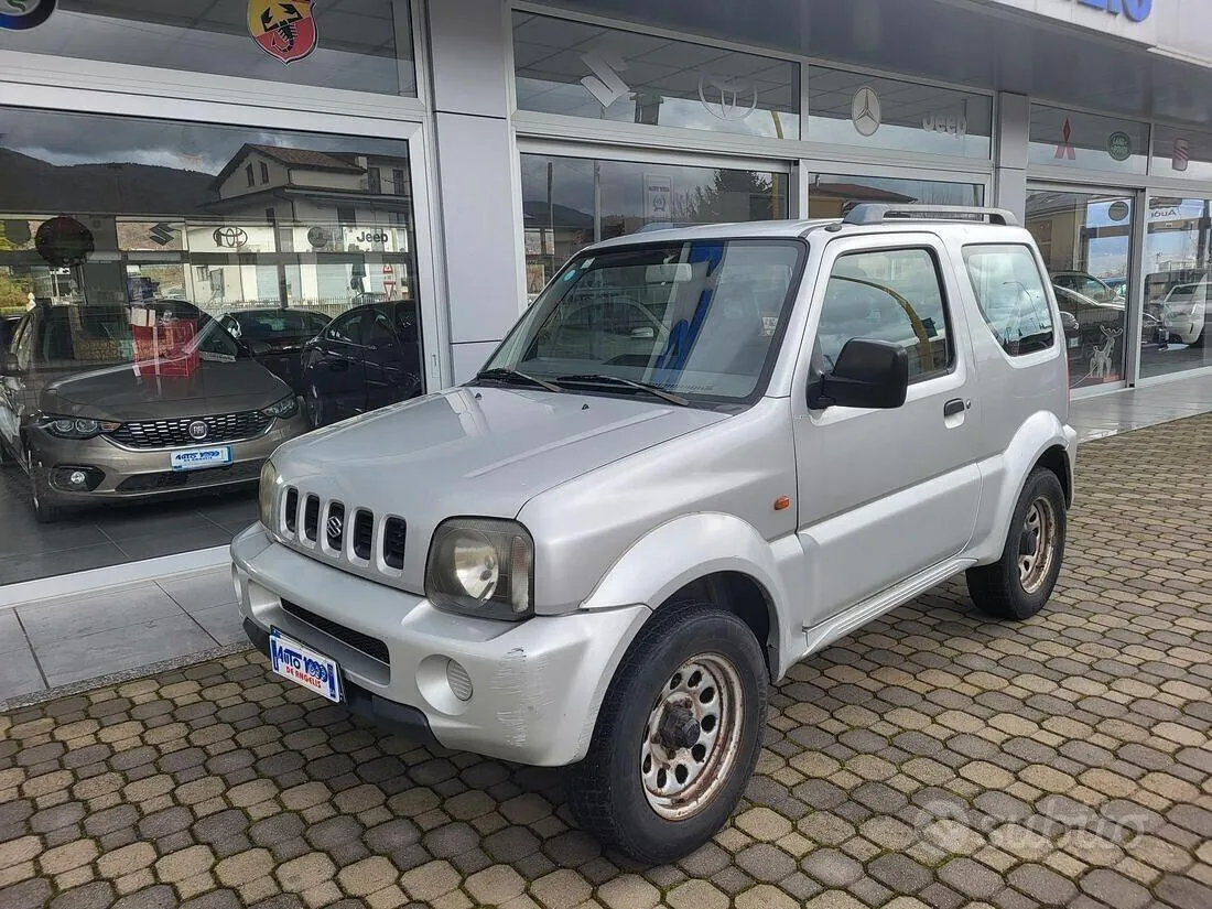 Suzuki Jimny 2000 photo 2