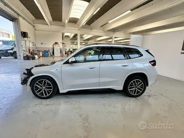 BMW X1 2024 photo 4