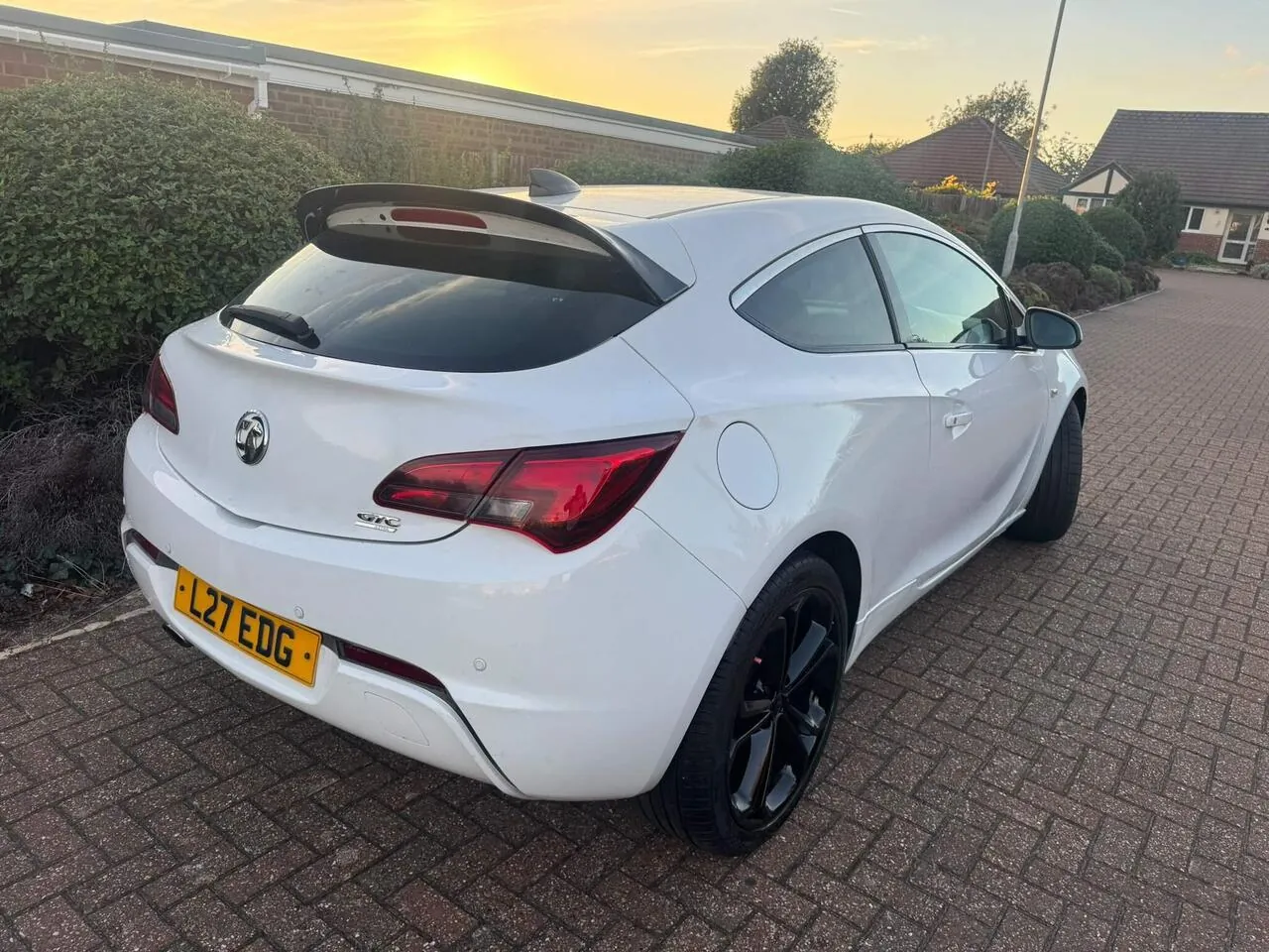 Vauxhall Astra Gtc 2016 photo 2