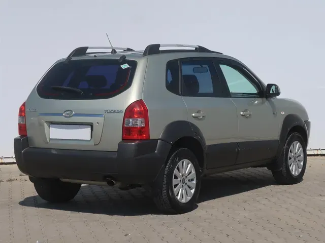 Hyundai Tucson 2004 photo 4