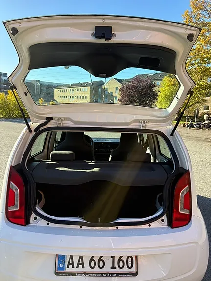 Volkswagen Up 2013 photo 5