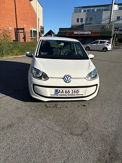 Volkswagen Up 2013 photo 2