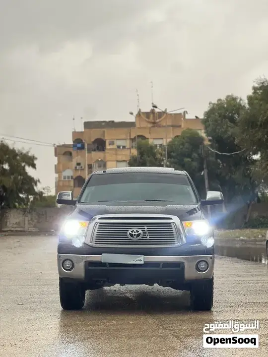 Toyota Tundra 2011 photo 2
