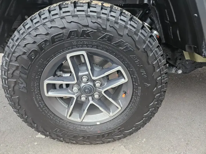 Jeep Gladiator 2025 photo 2