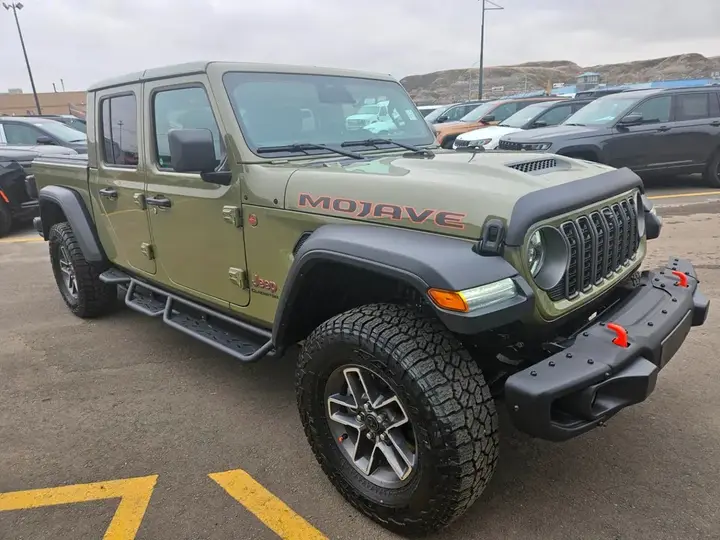 Jeep Gladiator 2025 photo 3