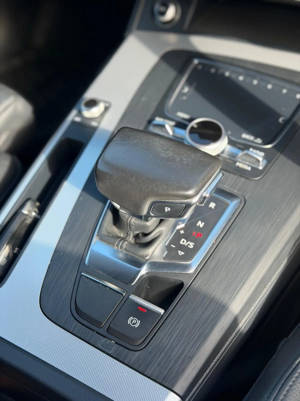 Audi Q5 2017 photo 2