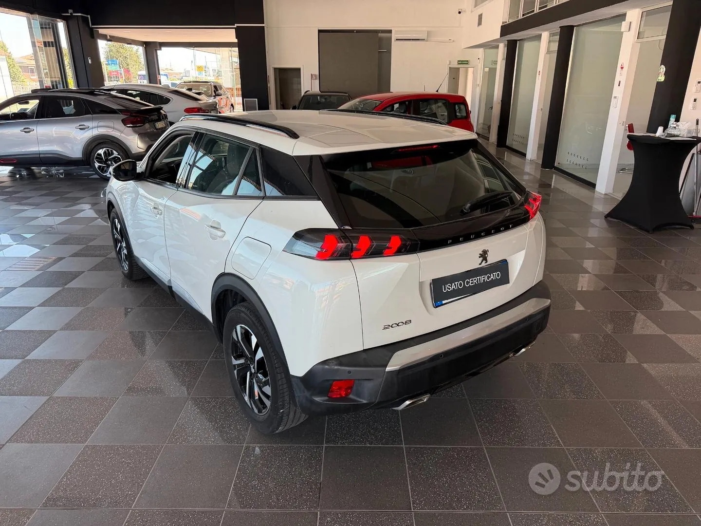 Peugeot 2008 2021 photo 4
