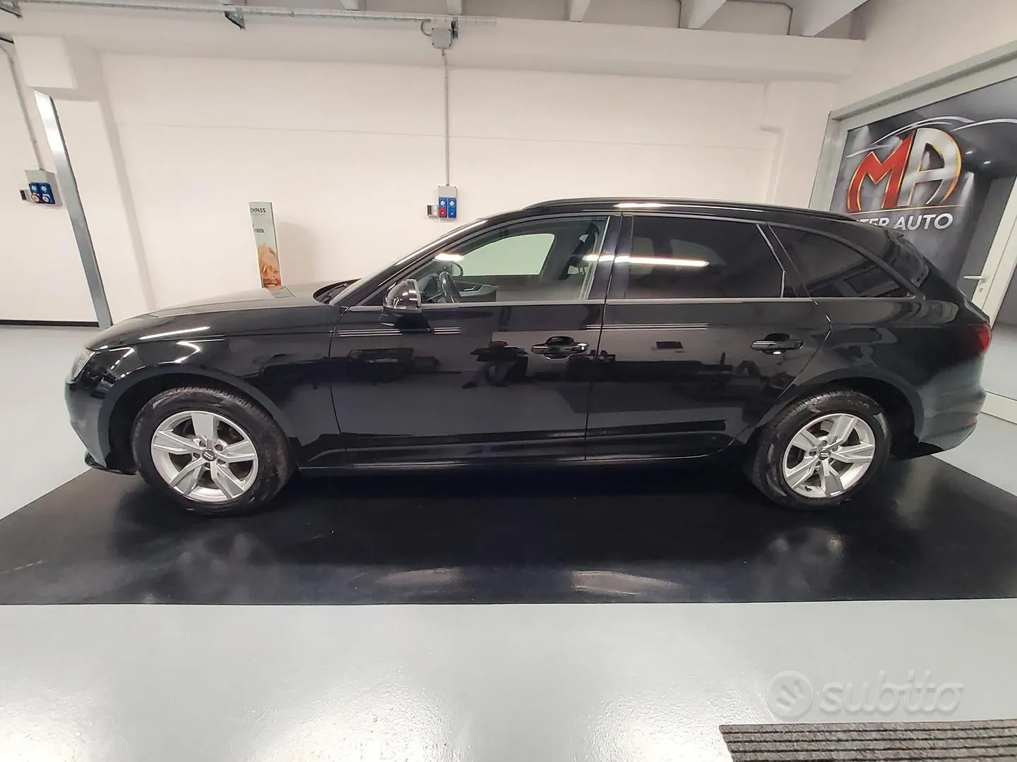 Audi A4 Avant 2019 photo 2