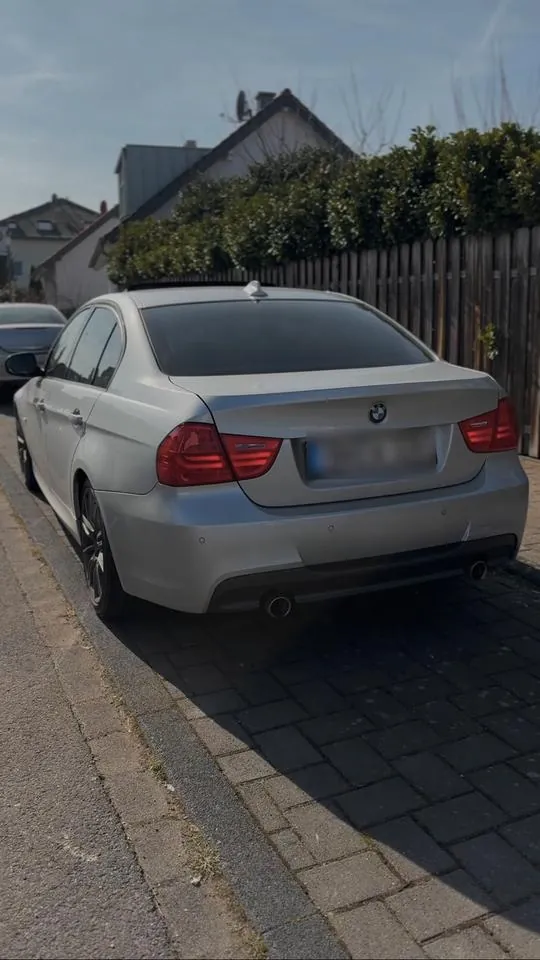 BMW E90