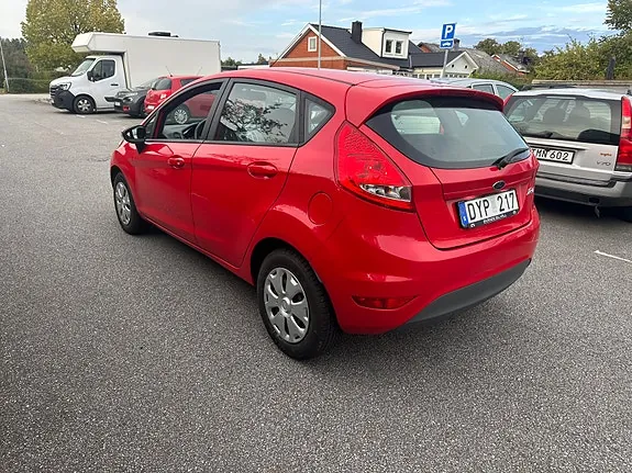Ford Fiesta 2009 photo 2