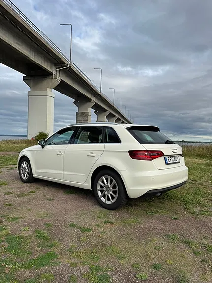 Audi A3 2014 photo 2