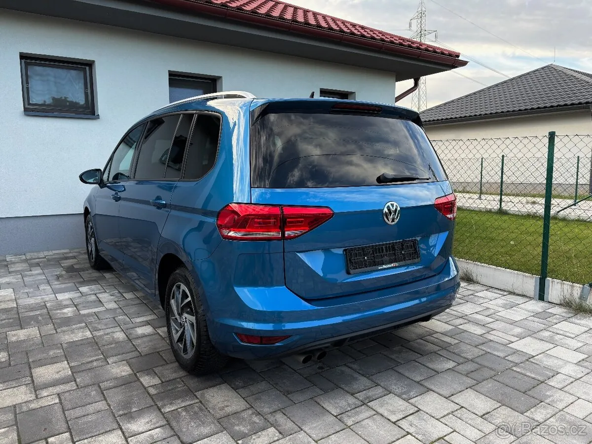 Volkswagen Touran 2017 photo 3