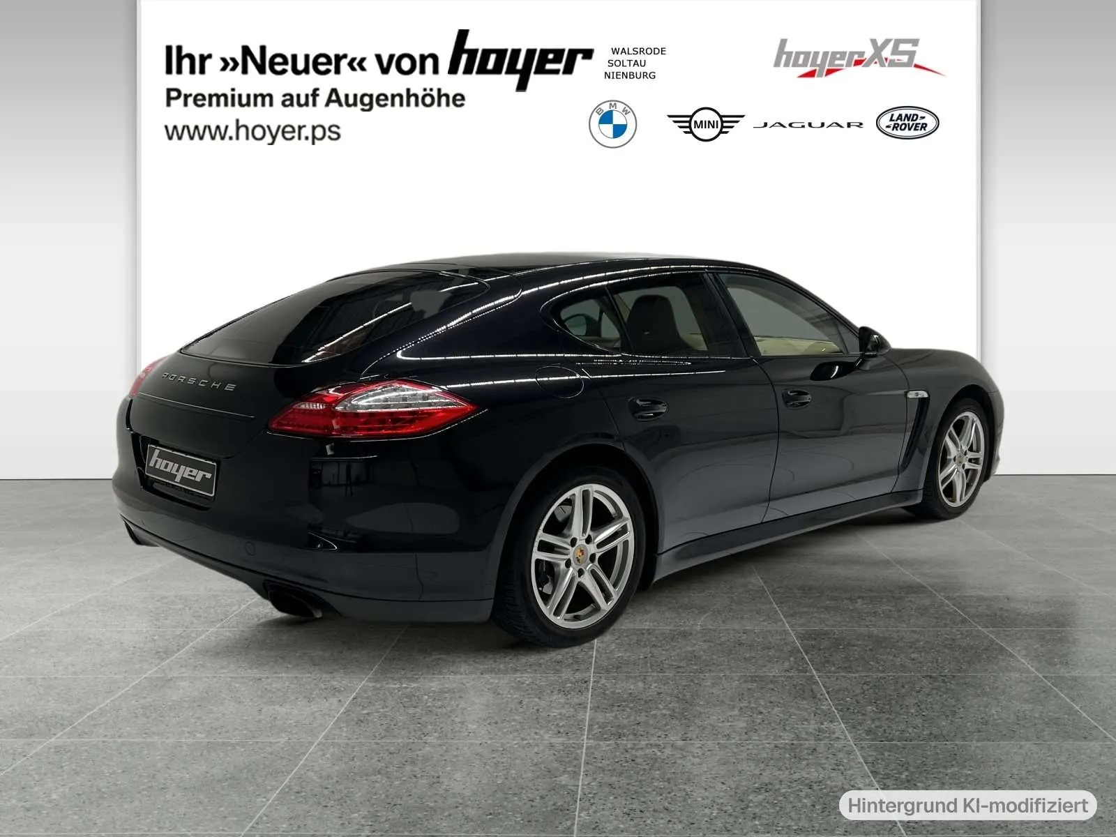 Porsche Panamera 2012 photo 2