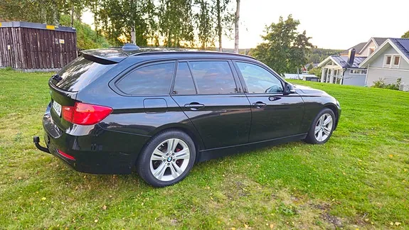 BMW 318D 2014 photo 3