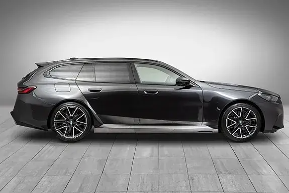 BMW M5 2025 photo 2