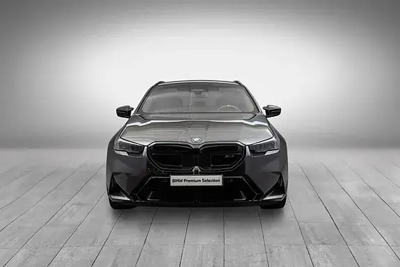 BMW M5 2025 photo 4