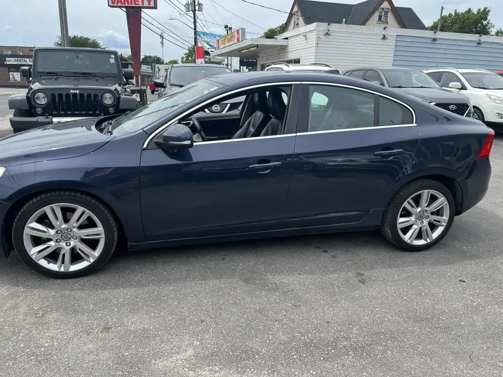 Volvo S60 2012 photo 4