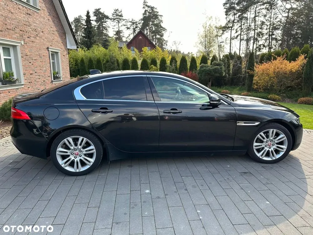 Jaguar Xe