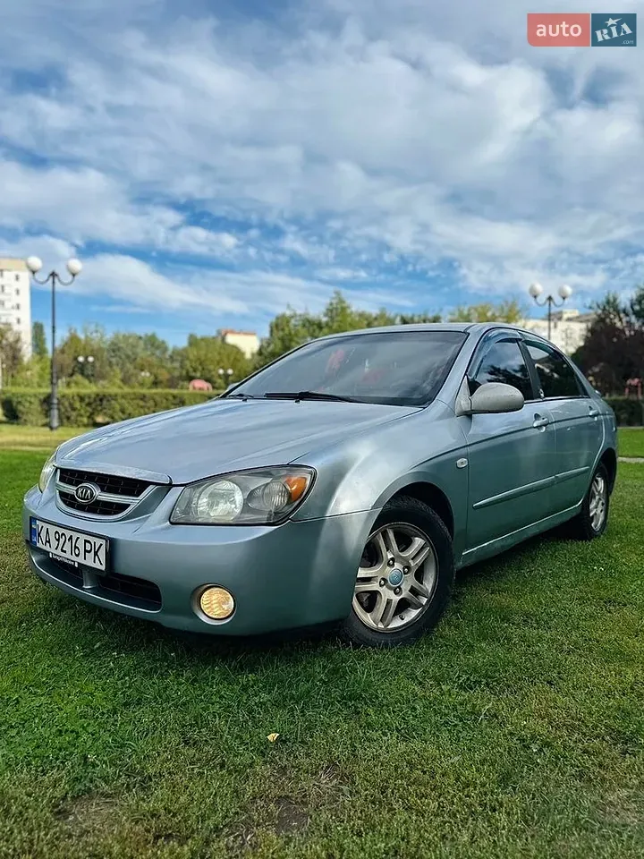Kia Cerato 2006 photo 2