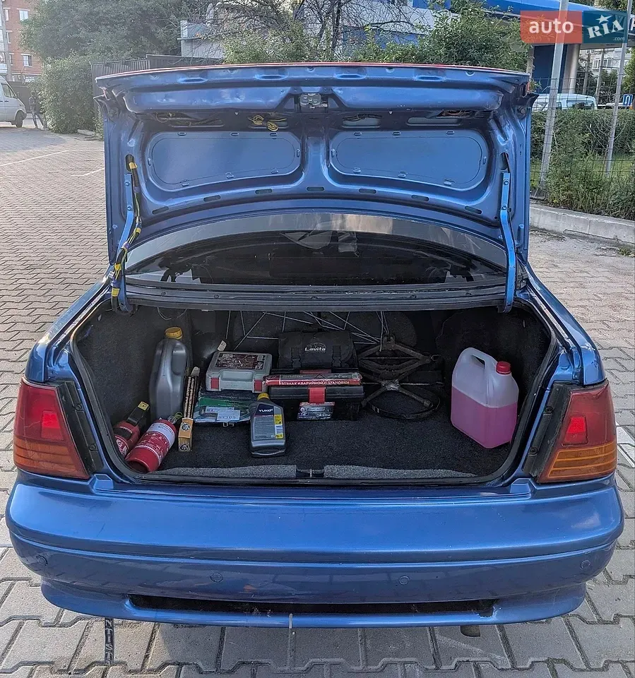 Suzuki Swift 2001 photo 5