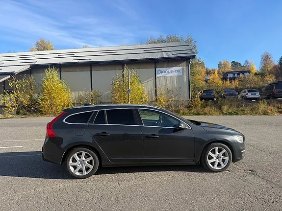 Volvo V60 2014 photo 4