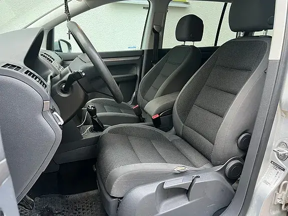 Volkswagen Touran 2013 photo 5