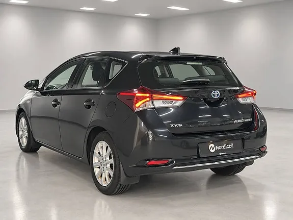 Toyota Auris 2016 photo 4