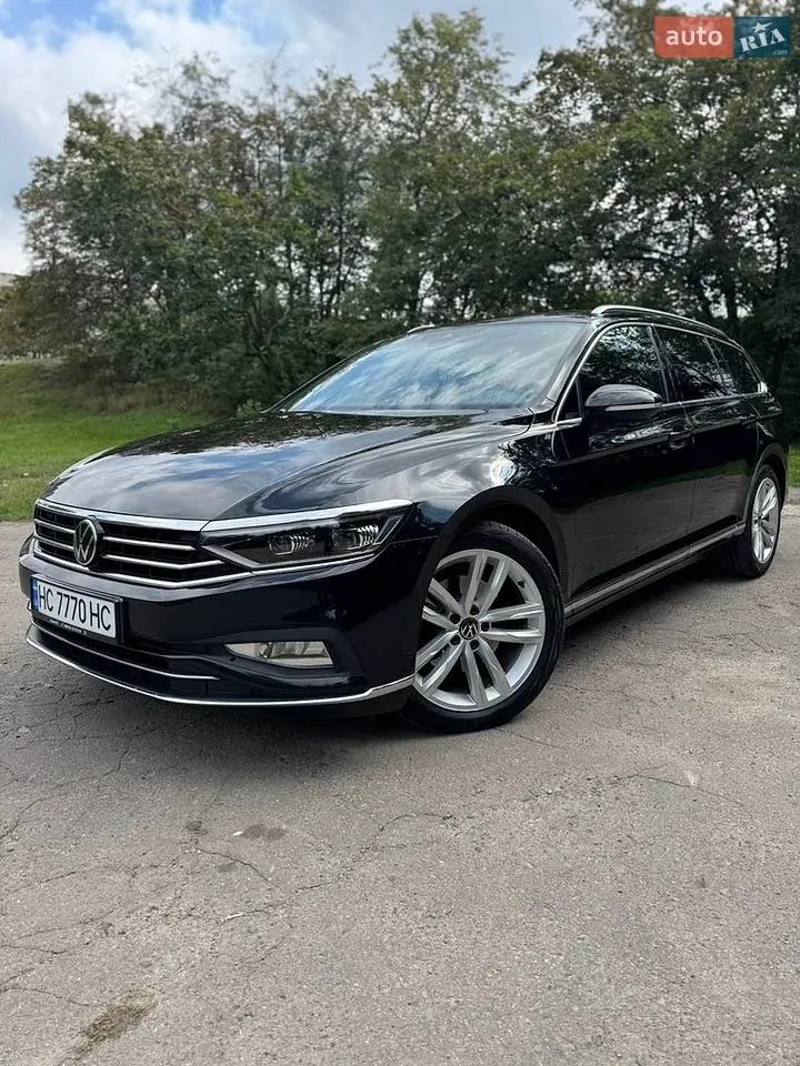 Volkswagen Passat 2021 photo 2