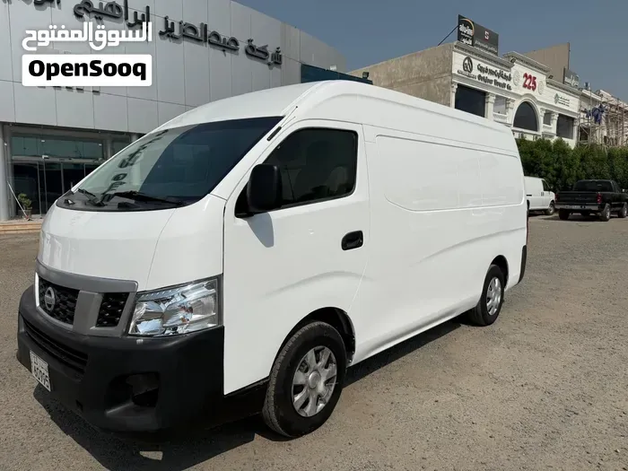 Nissan Urvan 2015 photo 4