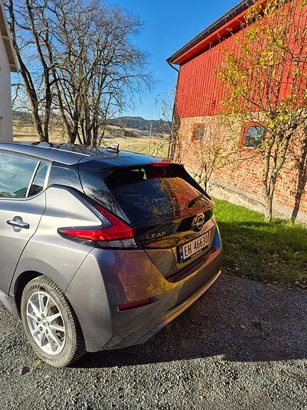 Nissan Leaf 2023 photo 4