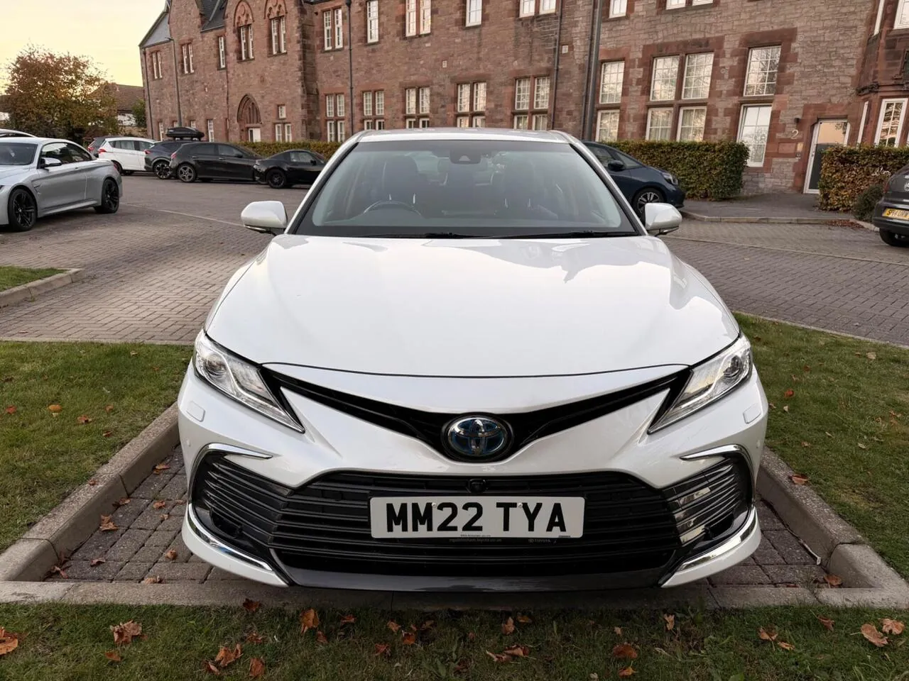 Toyota Camry 2022 photo 2