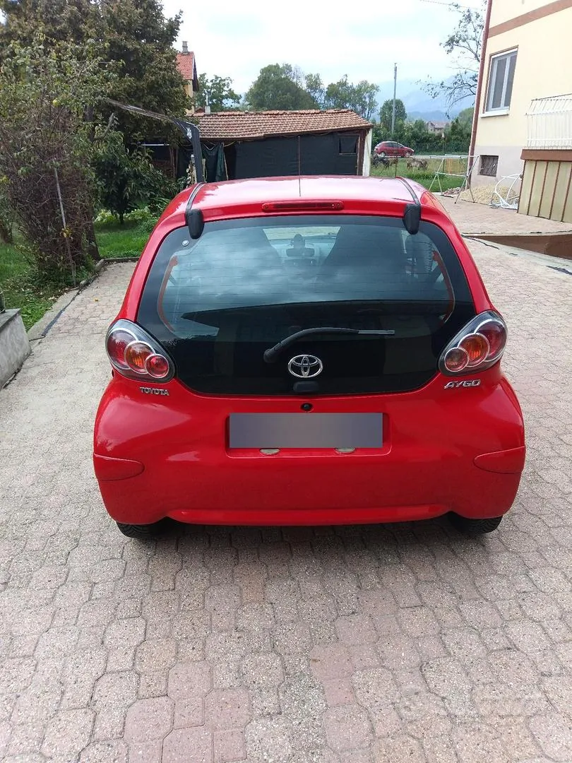 Toyota Aygo 2010 photo 2