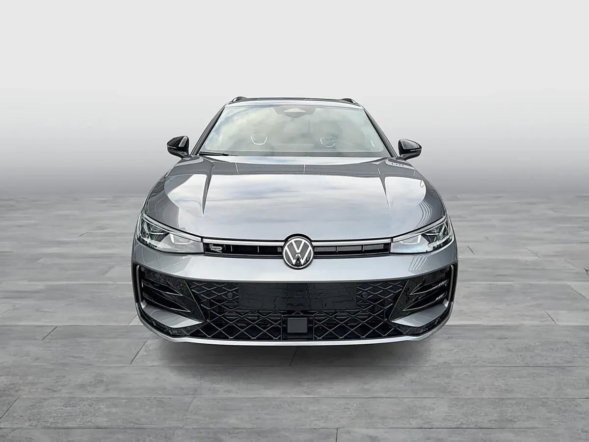 Volkswagen Passat 2025 photo 2