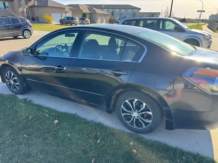 Nissan Altima 2011 photo 3