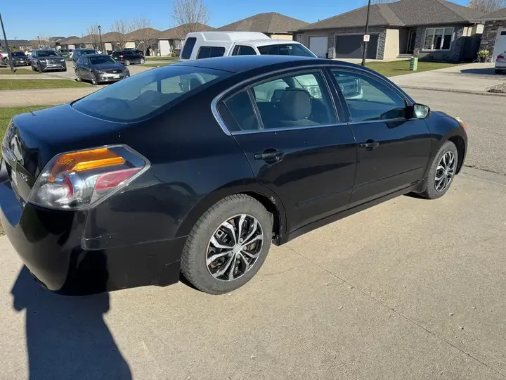 Nissan Altima 2011 photo 5