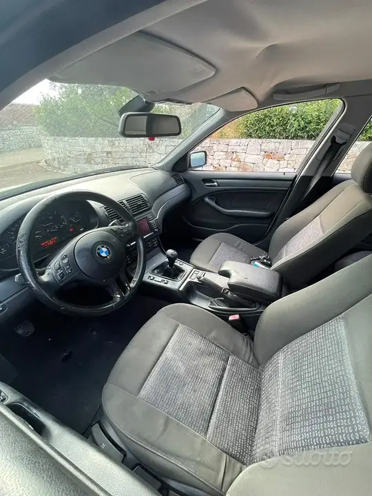 BMW 320D 2004 photo 3