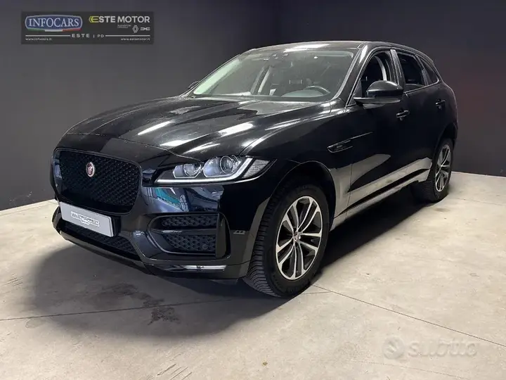 Jaguar F-Pace 2016 photo 3