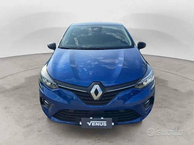 Renault Clio 2023 photo 2