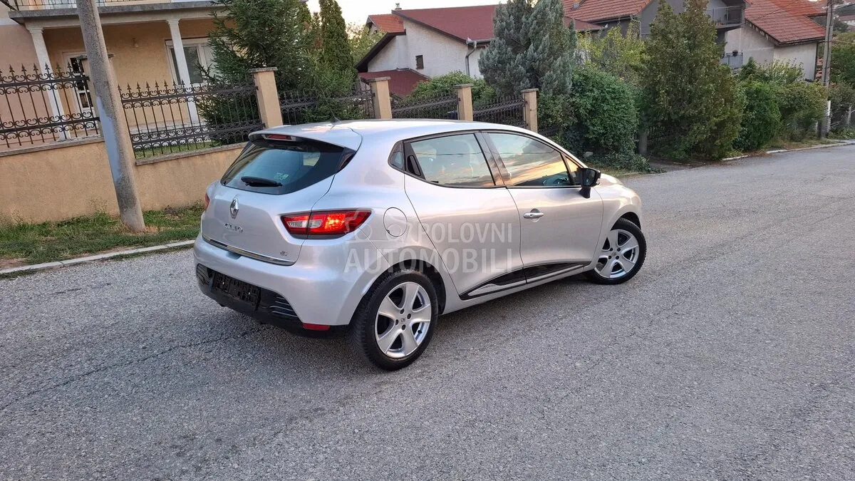 Renault Clio 2014 photo 2