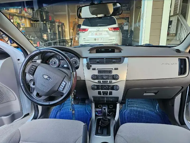 Ford Focus 2008 photo 4