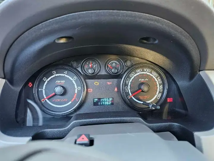 Ford Focus 2008 photo 3