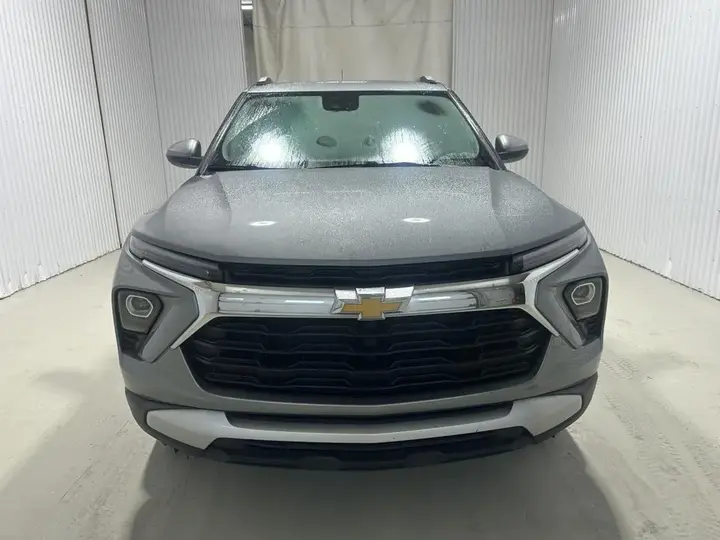 Chevrolet Trailblazer 2024 photo 2