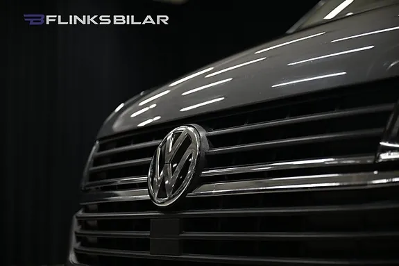 Volkswagen Transporter 2023 photo 2