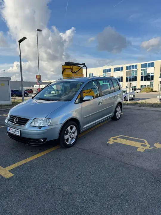 Volkswagen Touran 2006 photo 3