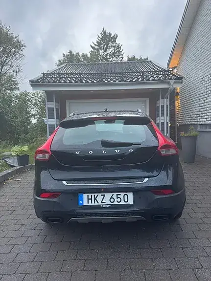 Volvo V40 Cross Country 2014 photo 2