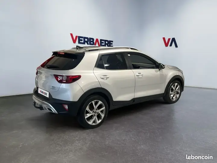 Kia Stonic 2023 photo 5