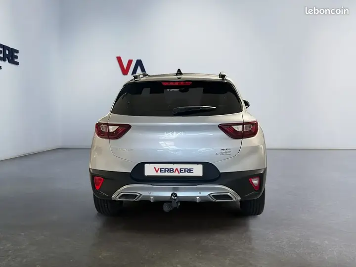 Kia Stonic 2023 photo 4