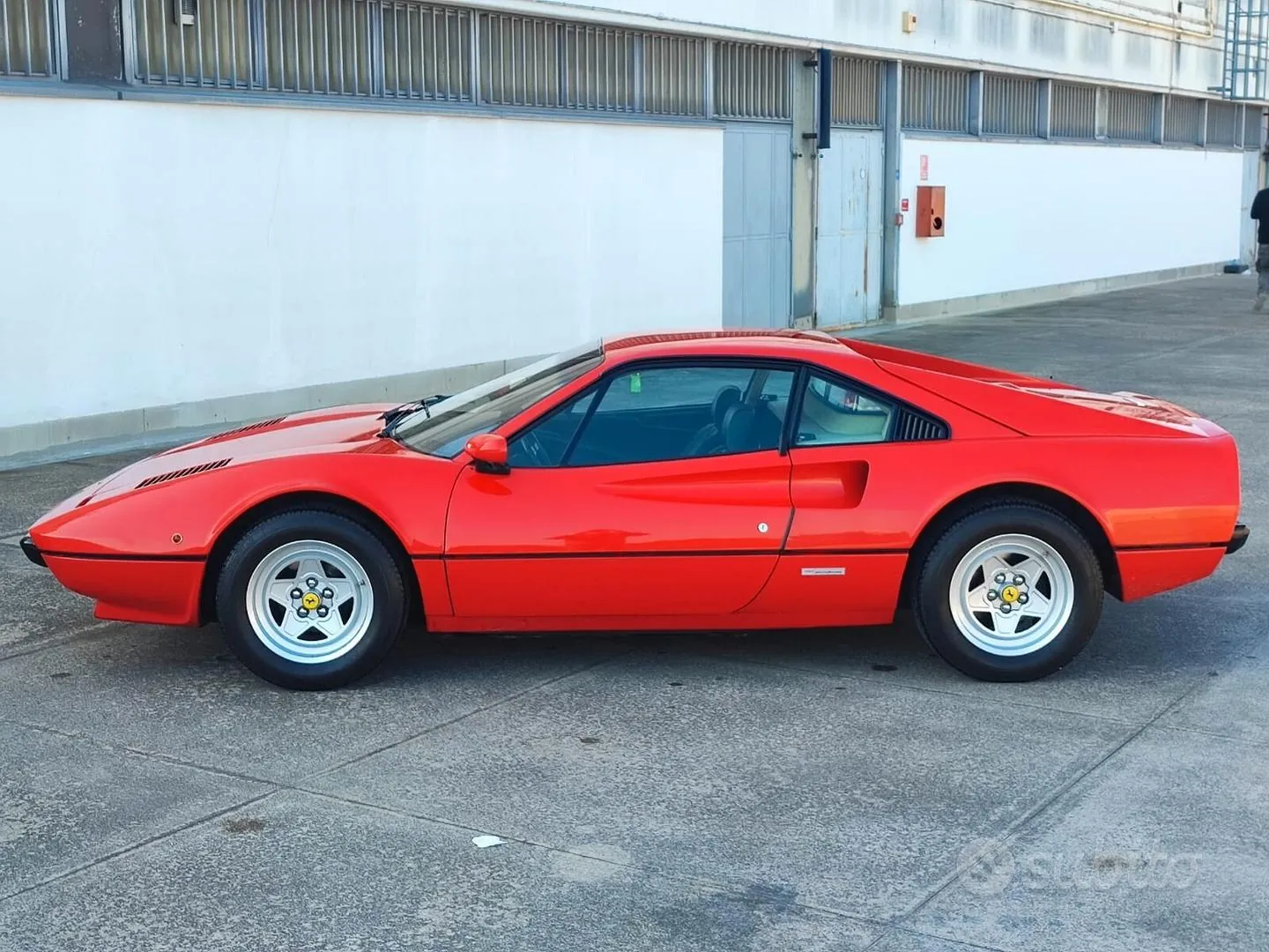 Ferrari 208 Gtb 1982 photo 5