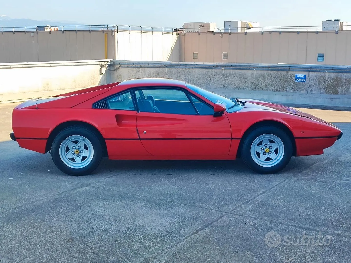 Ferrari 208 Gtb 1982 photo 3