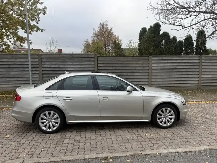 Audi A4 2015 photo 4